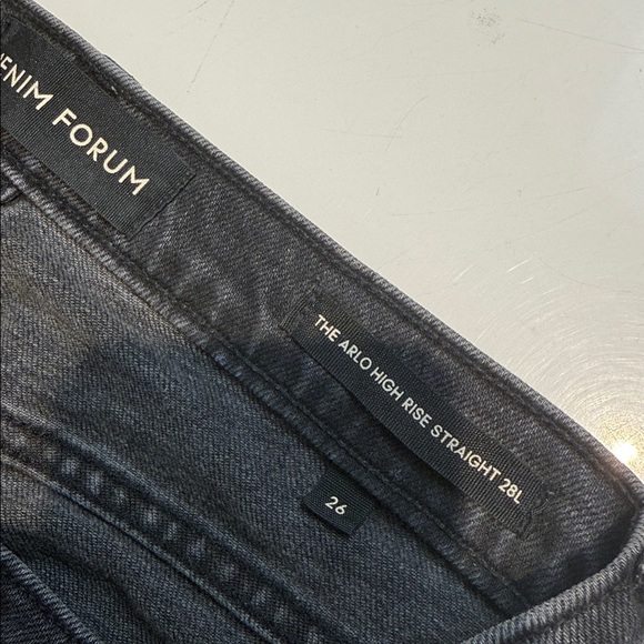 Aritzia Denim Forum The Arlo High Rise Straight Jeans Size 26 - Picture 7 of 11